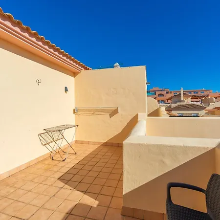 Casa Con Jardin, Piscina, Pista Padel * Ταρίφα