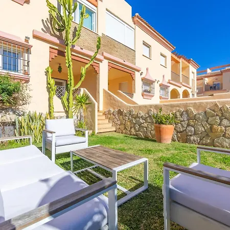 Casa Con Jardin, Piscina, Pista Padel