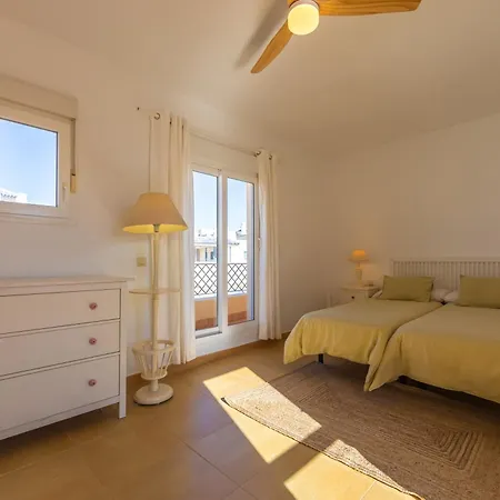 Διαμέρισμα Casa Con Jardin, Piscina, Pista Padel